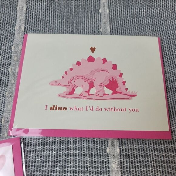 NEW- Bundle Of 12 Valentine's Greeting Cards - Picture 7 of 7